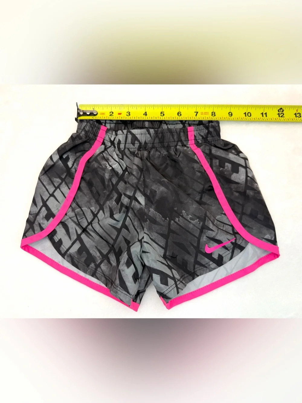 Nike Dri-FIT Girls Athletic Shorts Size 5-6 Yrs Gray Pink Running Sports Gym